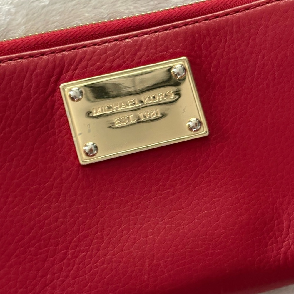 Michael‎ Kors Cherry Red Leather Wallet - Picture 2 of 4